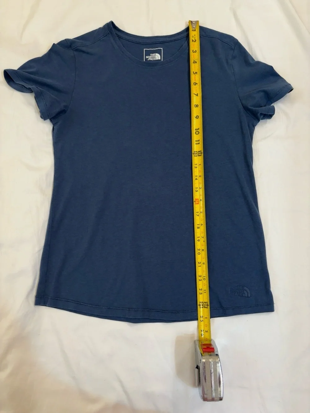 The North Face Women’s Blue Essential Crew Neck Tee Size Small - Picture 5 of 7